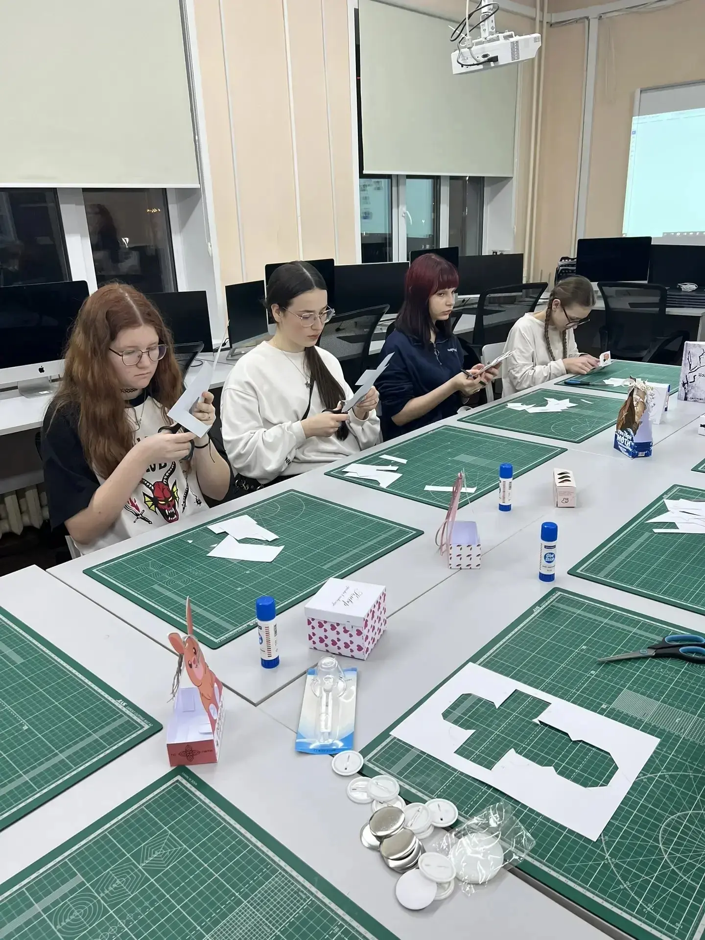 Прикоснись к профессии: профессиональная проба «Графический дизайн» Друзья, вчера, 6 февраля профпро