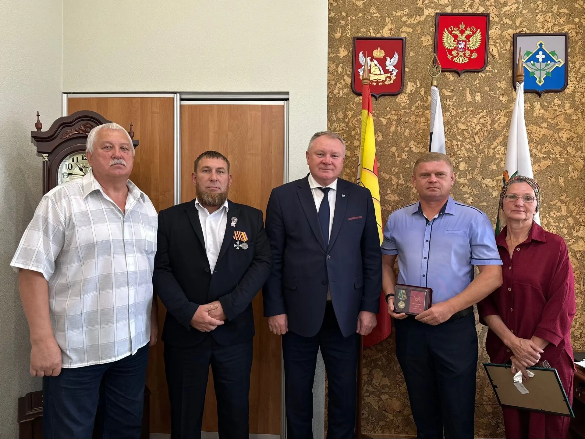 Сегодня в администрации Новохопёрского района состоялось торжественное награждение граж...