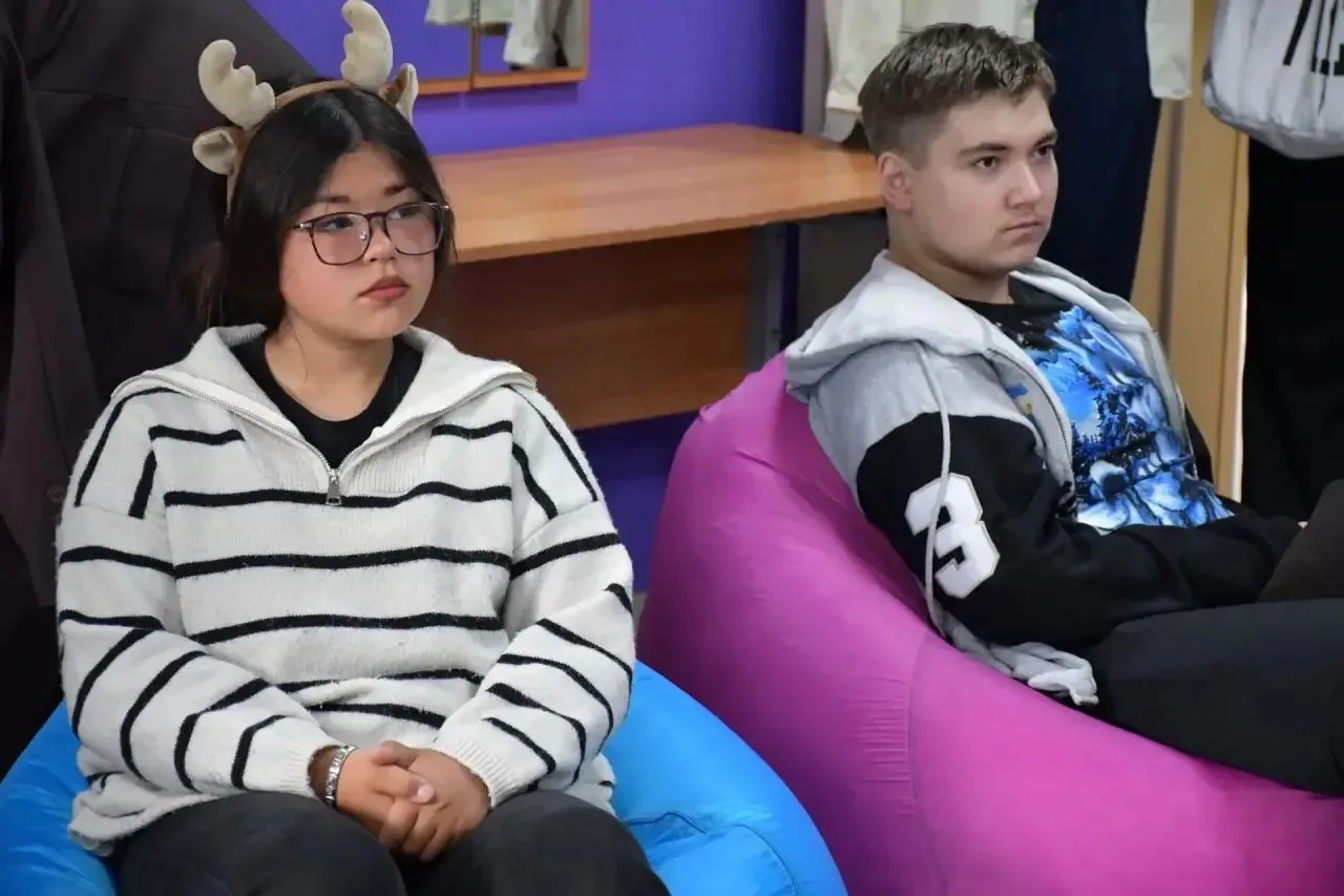 Наш человек на открытии года! 🔥👇

Посмотрите, кого мы заметили на важнейшем городском событии! Это