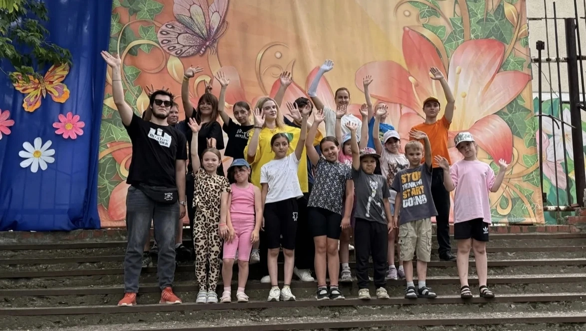 🧚Квест «В гостях у сказки» прошёл на ура! 🎉
Волшебство случилось прямо  в нашем пришкольном лагере