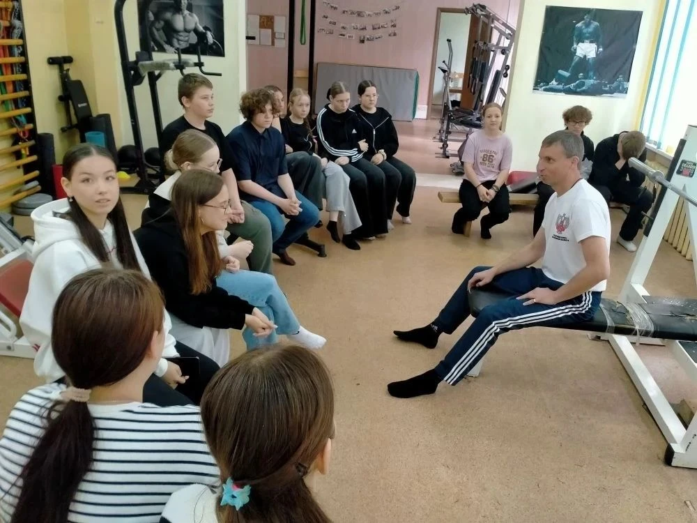 🏕️ В лагере труда и отдыха «Засвияжцы» прошла познавательная беседа о здоровом образе ...