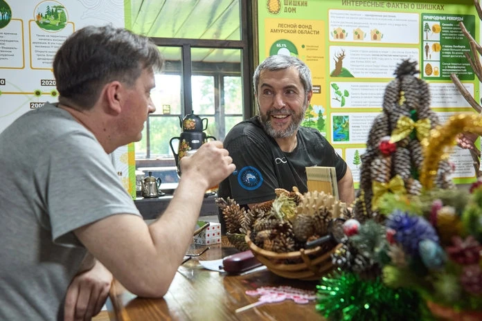 🌿Чемпион мира Хаид Мантаев прошёлся босиком по экотропе в Свободненском дендрарии