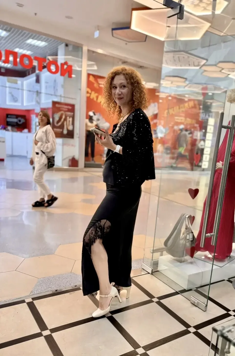 Второй образ: элегантный, женственный 😘

Подпишись!