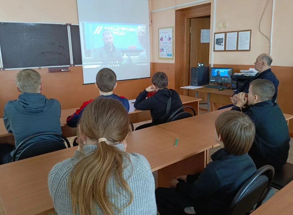Сегодня в рамках курса внеурочной деятельности «Россия-мои горизонты» было проведено за...