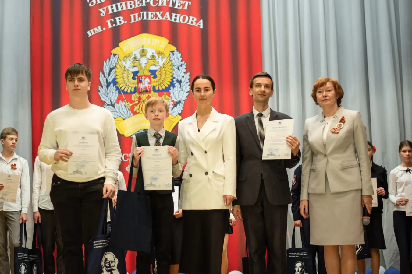 🎉 Обучающиеся нашей гимназии — призёры заключительного этапа региональной олимпиады по...