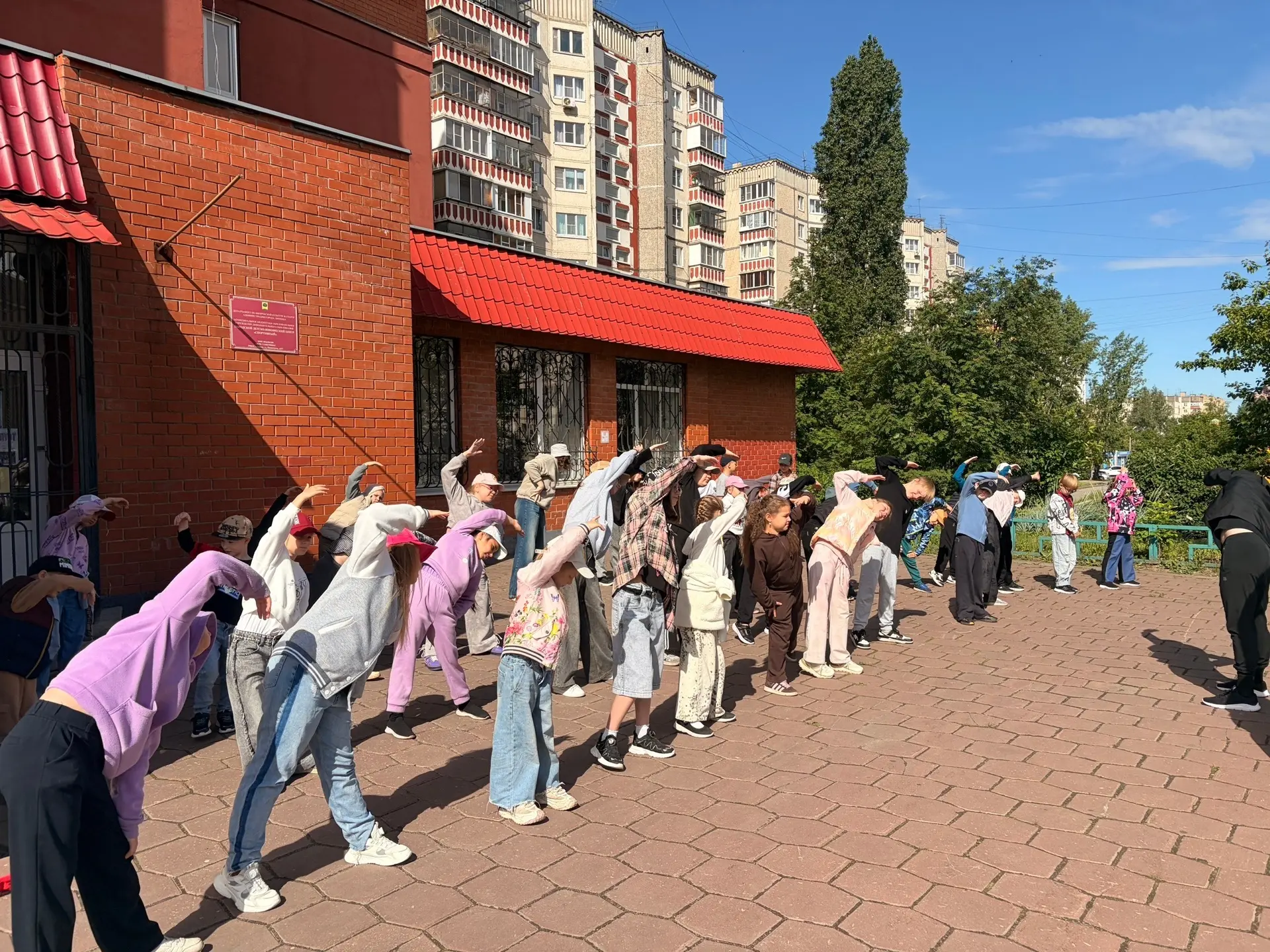 Сегодня для ребят открыл свои двери лагерь «Спортивный»! 💙

Традиционно день начался с организацион