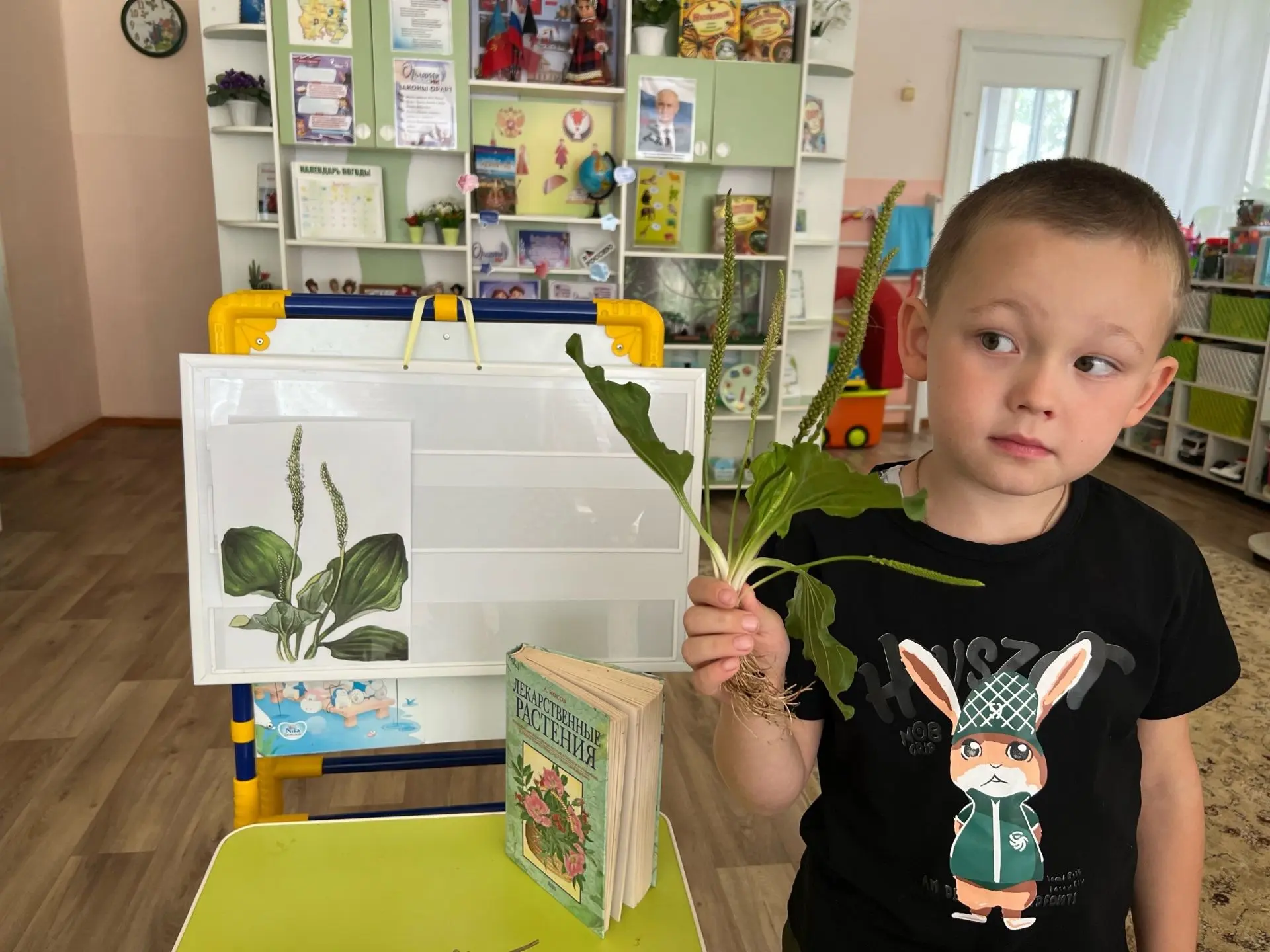 🌿 В один из августовских дней в группе «Дюймовочка» было по-настоящему познавательно и...