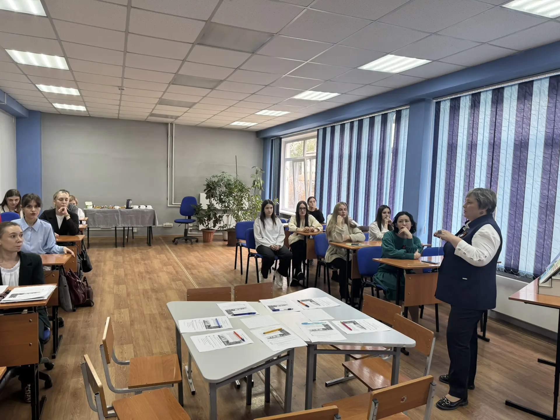 👩‍🏫 Клуб "Стажёр": учимся работать с детьми с ОВЗ 👩‍🏫  В нашей школе состоялось важное мероприятие д