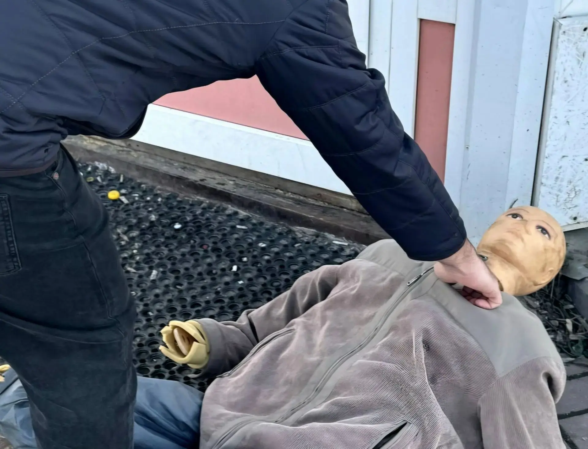 ⚖️ В Тамбове мужчину приговорили к шести годам колонии за попытку убийства в магазине. 🚨