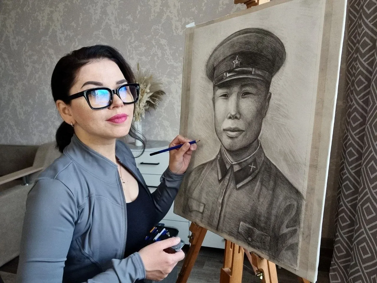 Портрет чукотского героя Михаила Вуквола представили на выставке в Общественной палате РФ  

Всеросс