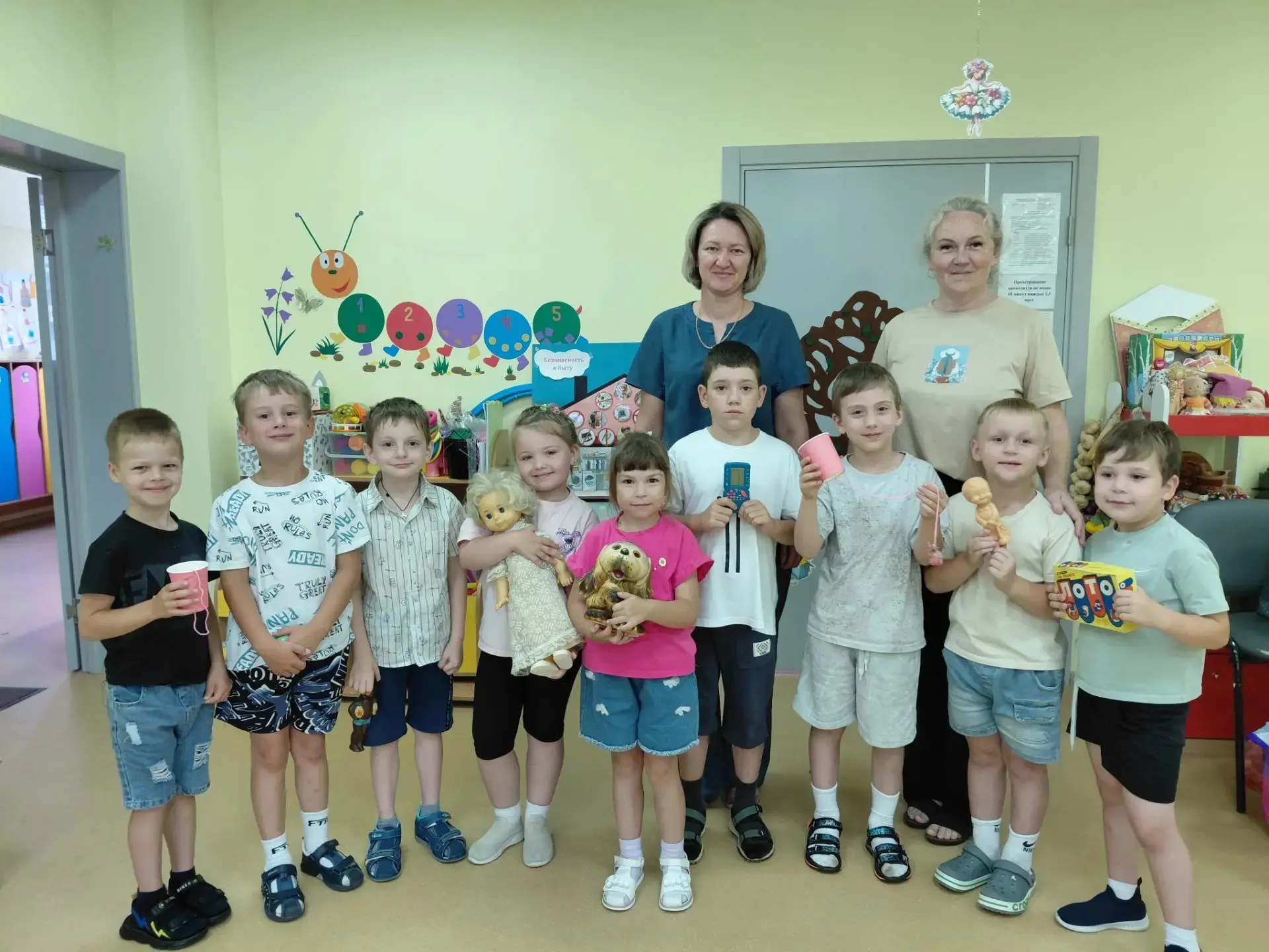 ПУТЕШЕСТВИЕ В МИР ИГРУШЕК🧸✨

В рамках Десятилетия детства в России мы провели для ребят из группы «