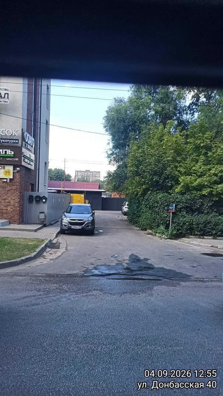Уважаемые автовладельцы, по междворовым проездам перемещаются не только легковые автомо...