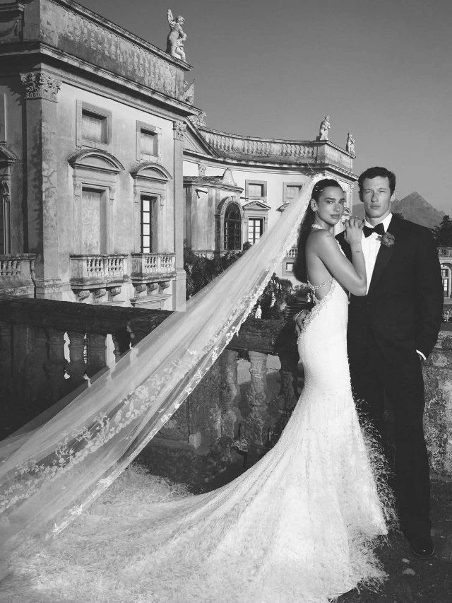 Дуа Липа и Каллум Тернер поделились фотографиями со своей свадьбы 💍