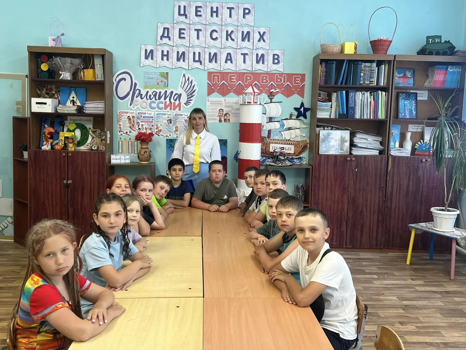 "ОРЛОВЩИНА ЛИТЕРАТУРНАЯ"

В стенах нашей школы, наполненных духом творчества и вдохновения, состояла