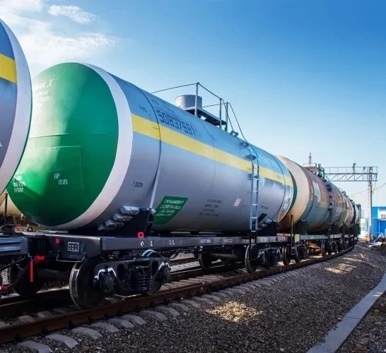 ⛽️ Россия начала завозить бензин из Индии и ждёт поставки из Казахстана 
 
⚫ Ηa фοнe пpοблeм c тοпли