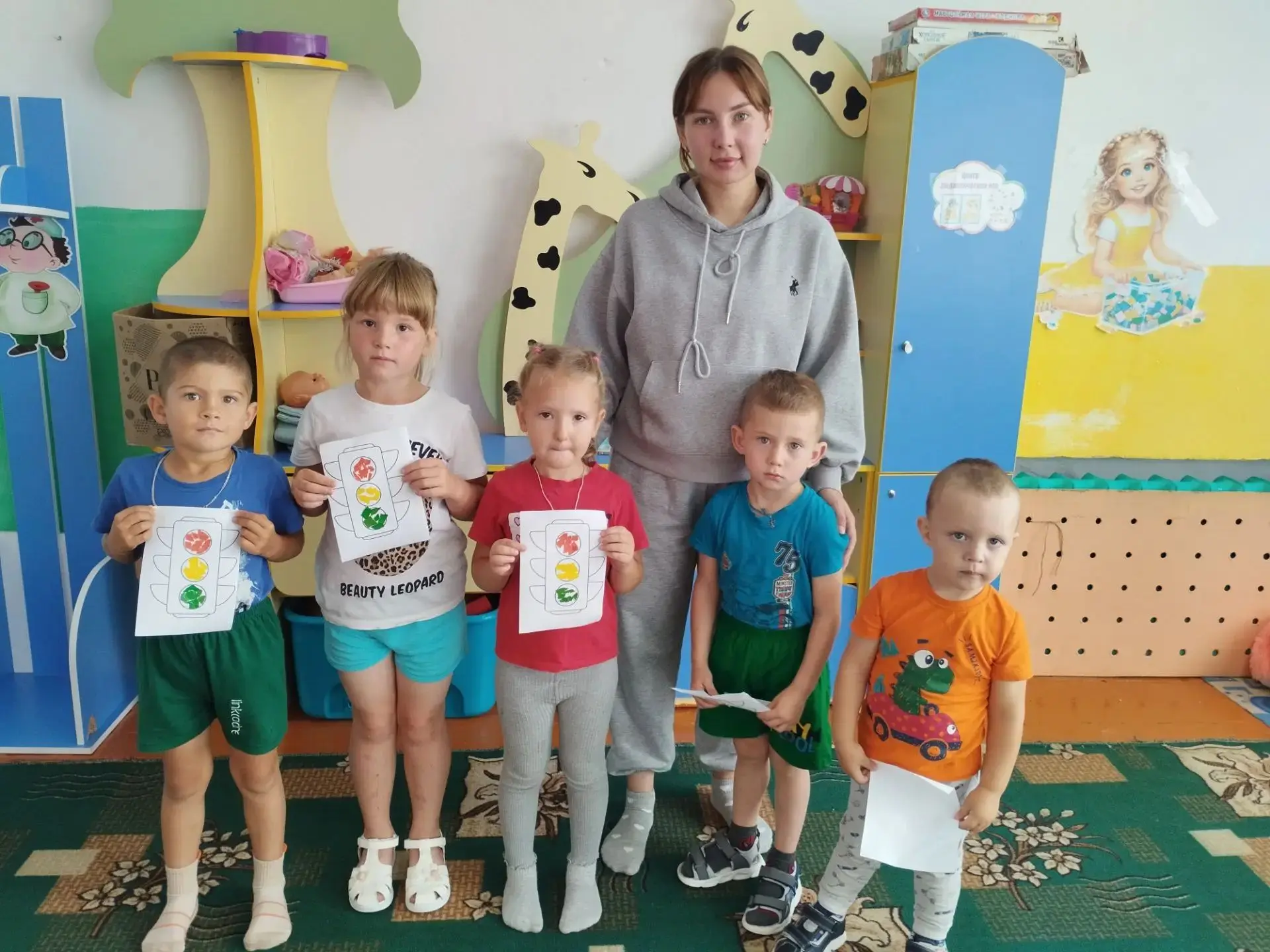 🚦 Дети узнали, как вести себя на дороге — без скучных лекций, через игру и интерактив!