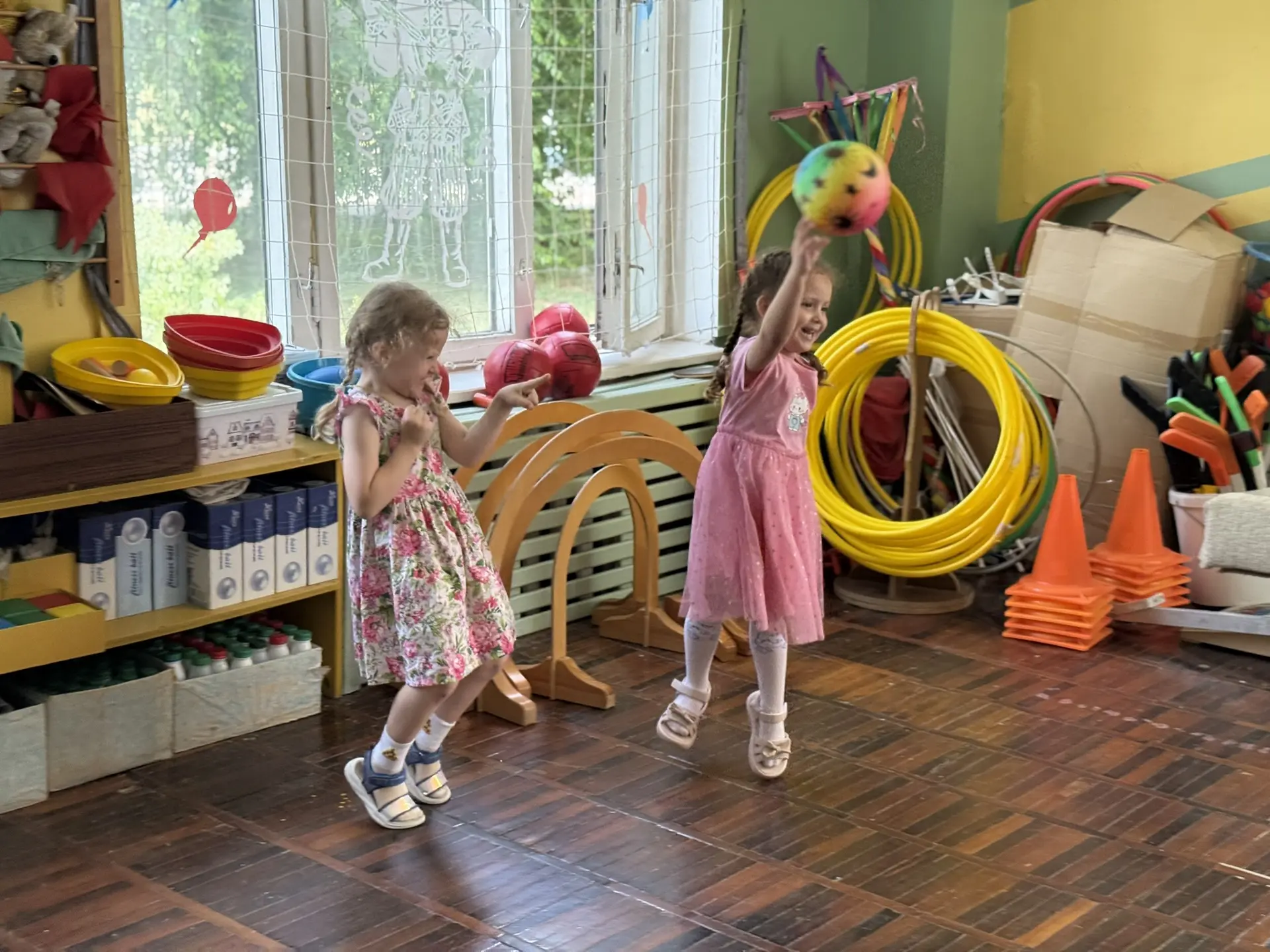 🎈«ДВОР: ДЕТСКОЕ ВРЕМЯ ОТДЫХА И РАЗВИТИЯ»🎨

🌼В честь Дня семьи, любви и верности мы провели регион