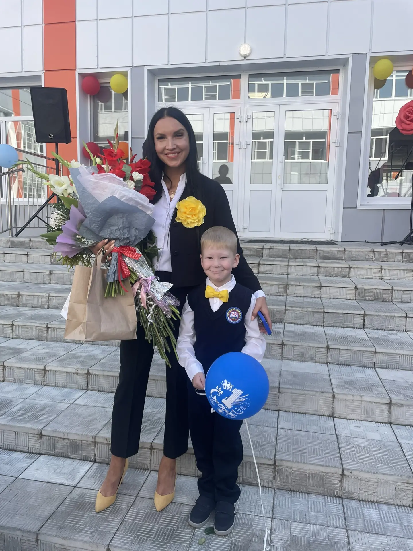 Наш любимый первый учитель!💐