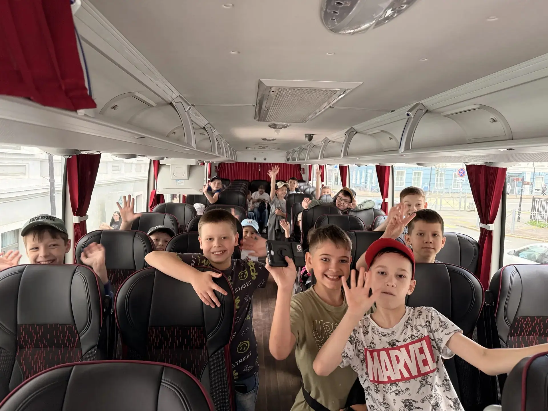 🎉 19‑й день лагеря — день настоящего волшебства! 🎉

Наши ребята отправились на шоколадную фабрику 