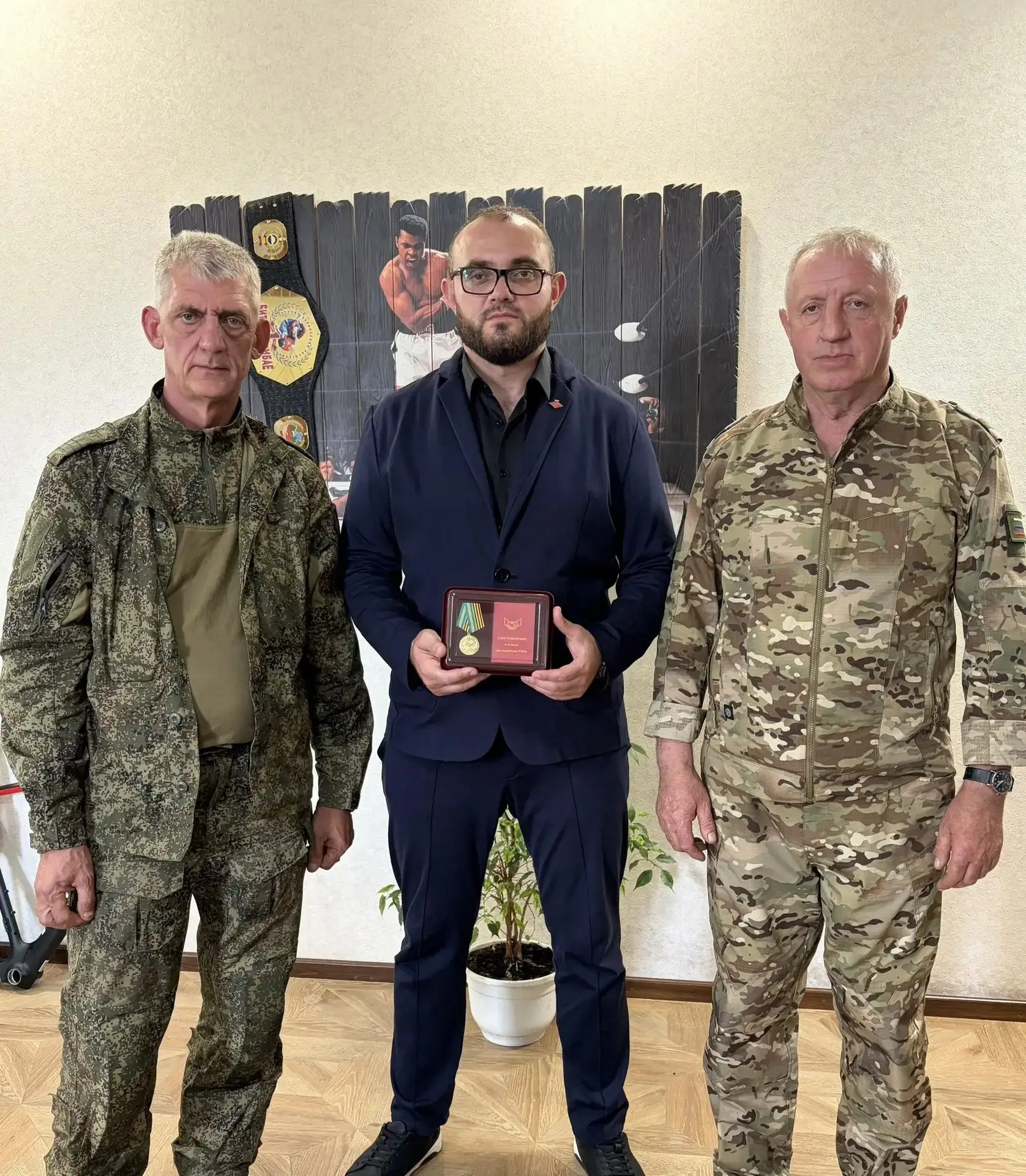 Филиал РСБИ Карачаево-Черкесской Республики передал очередную партию гуманитарного груза в ЛНР.

Так