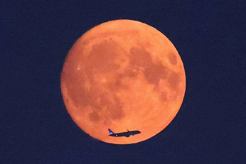 🌕 Осетровая Луна: пик полнолуния уже этой ночью!