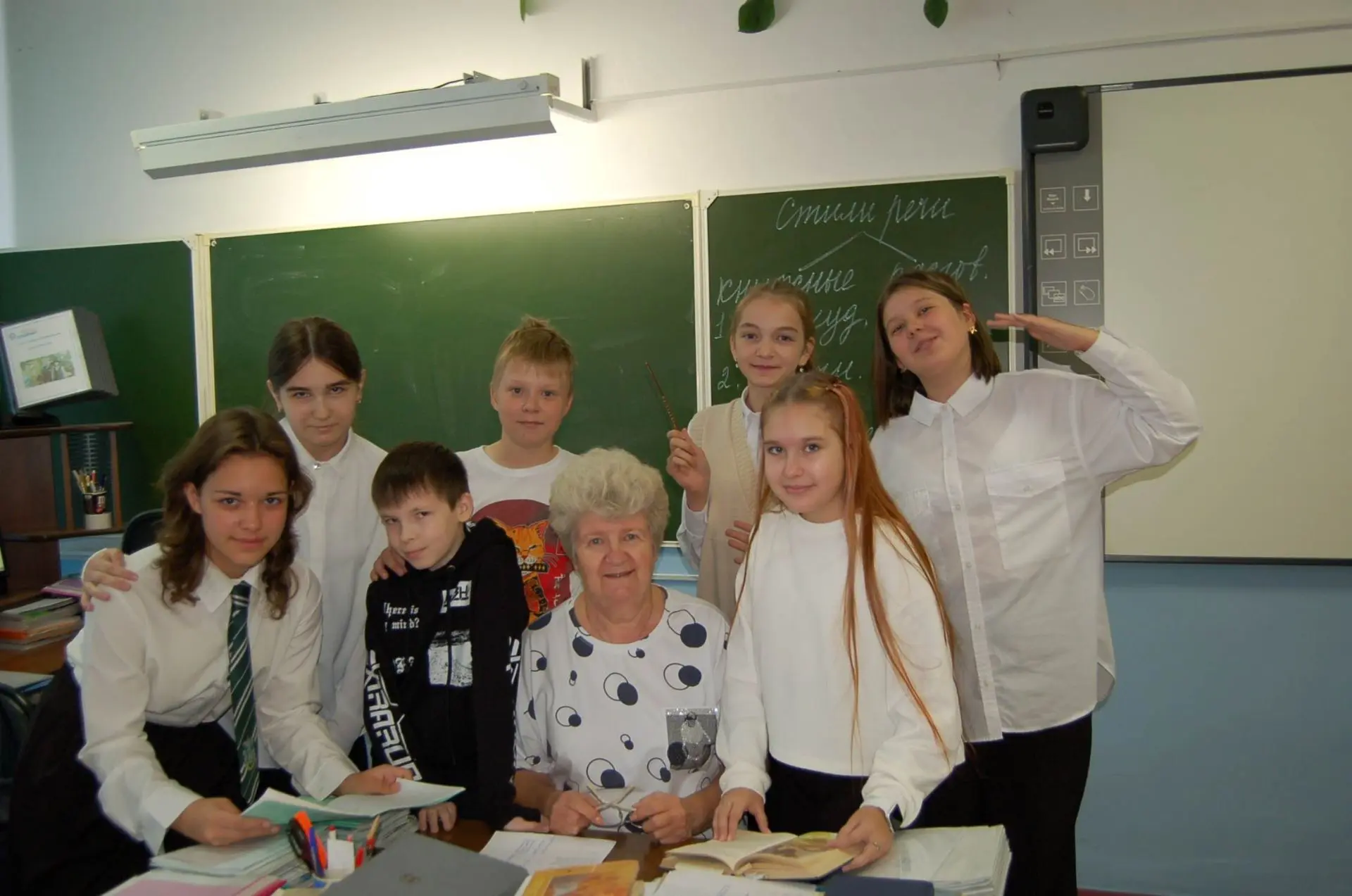 👩‍🏫 Учитель из Ачинского округа вошла в «Золотой фонд» системы образования края