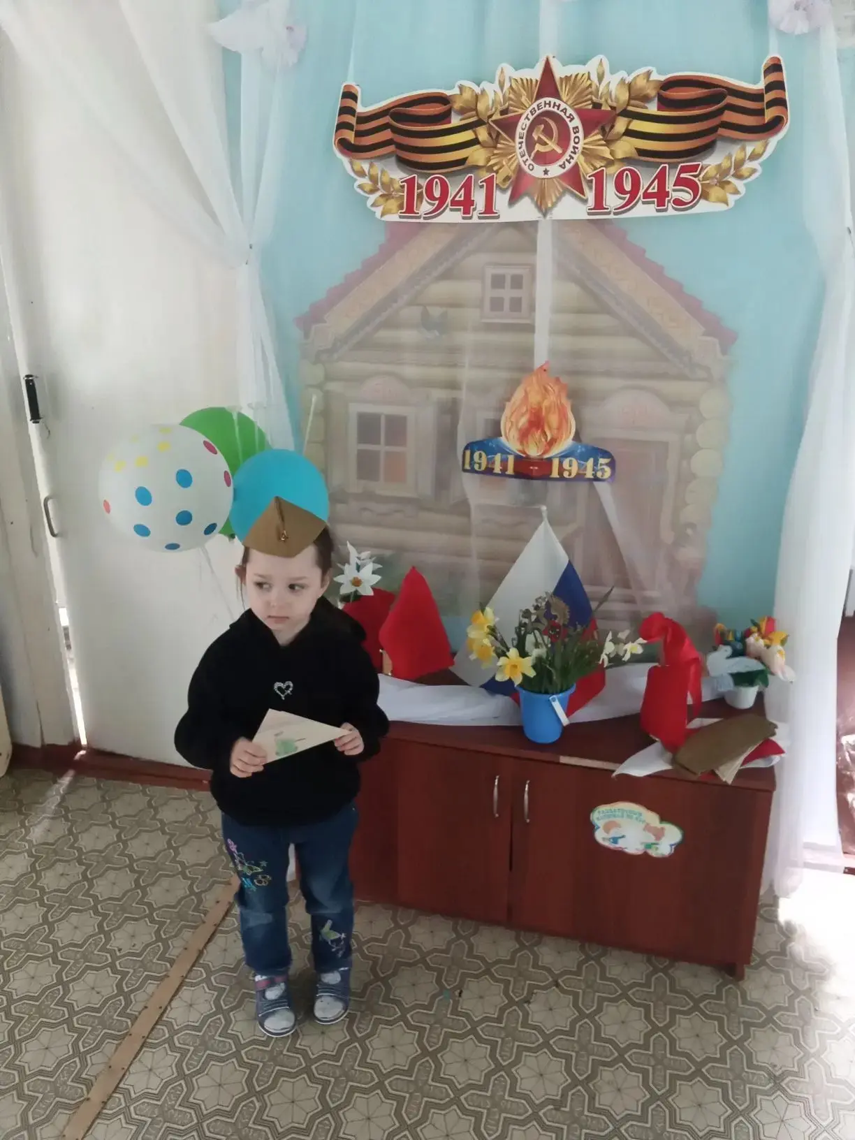 🔴Сегодня в нашей дошкольной группе🏡 прошла тематическая беседа "День Победы"
Мы говорили с детьми 