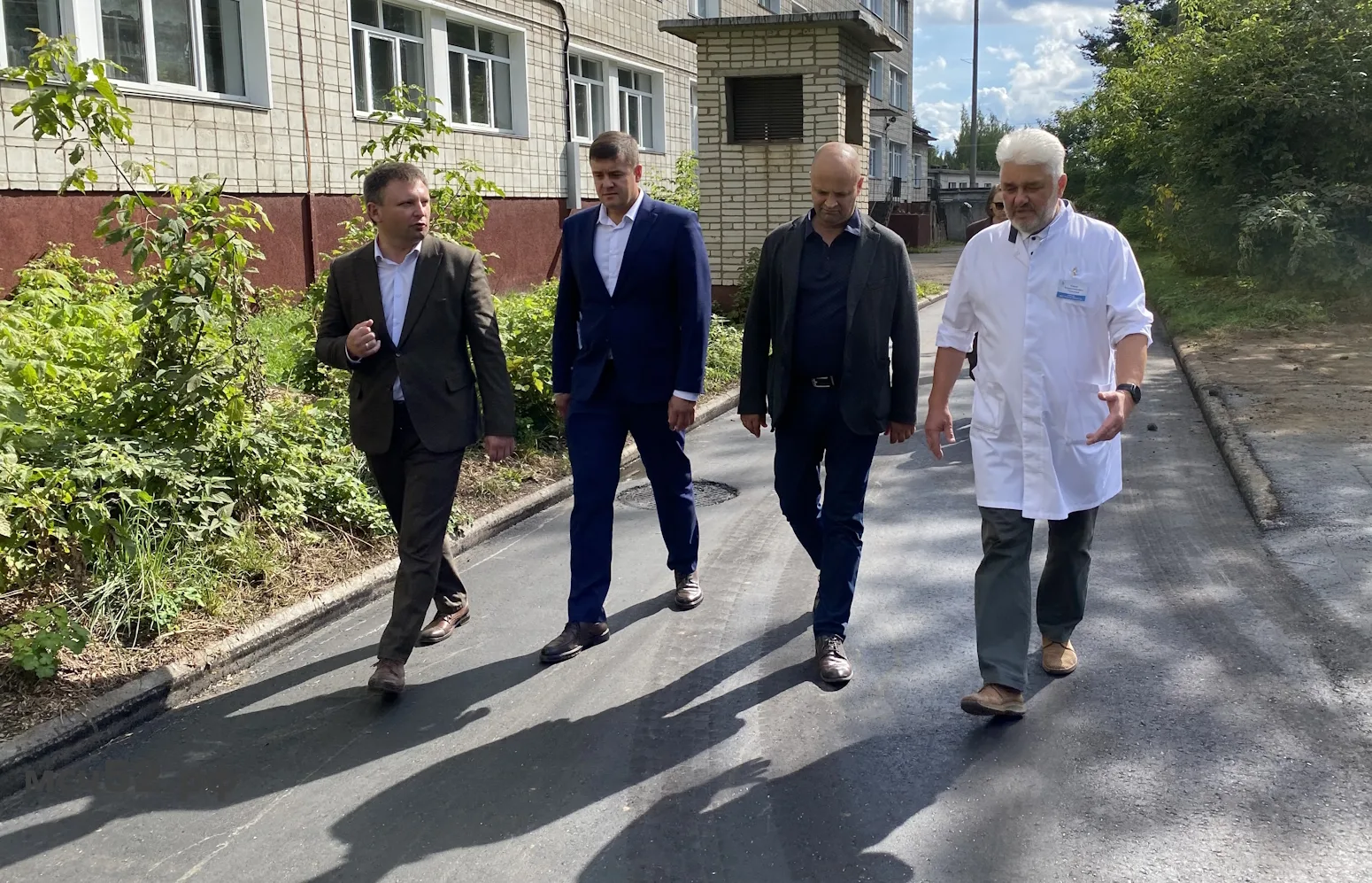 🏥 В БОЛЬНИЧНОМ ГОРОДКЕ МСЧ № 52 ПРОДОЛЖАЕТСЯ РЕМОНТ ДОРОГИ.