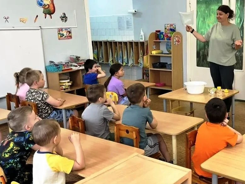🛑День опытов и экспериментов в детском саду - как наука стала игрой!
 
🧪 Экспериментирование — это