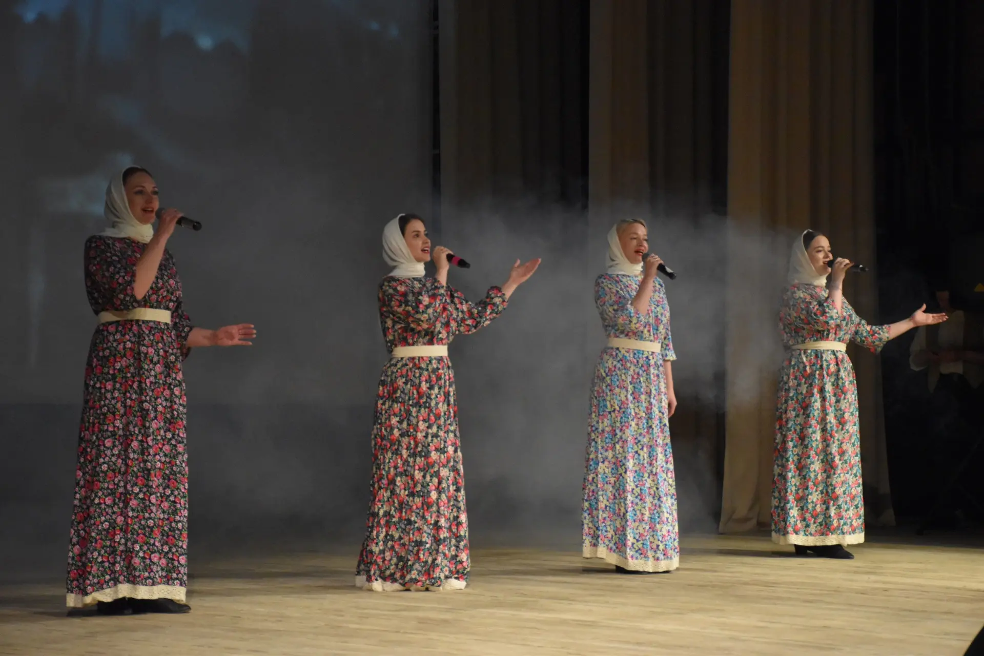 🎖 «И ПОМНИТ МИР СПАСЕННЫЙ»: ПРАЗДНИЧНЫЙ КОНЦЕРТ КО ДНЮ ПОБЕДЫ 🎖 9 мая в большом зале ДК «13 Октябрь»