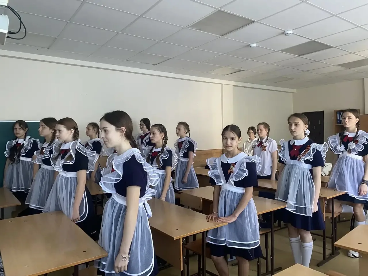 🙏Минута молчания: помним, гордимся, скорбим.  Сегодня, в преддверии 9 Мая, в нашей школе прошла Всер