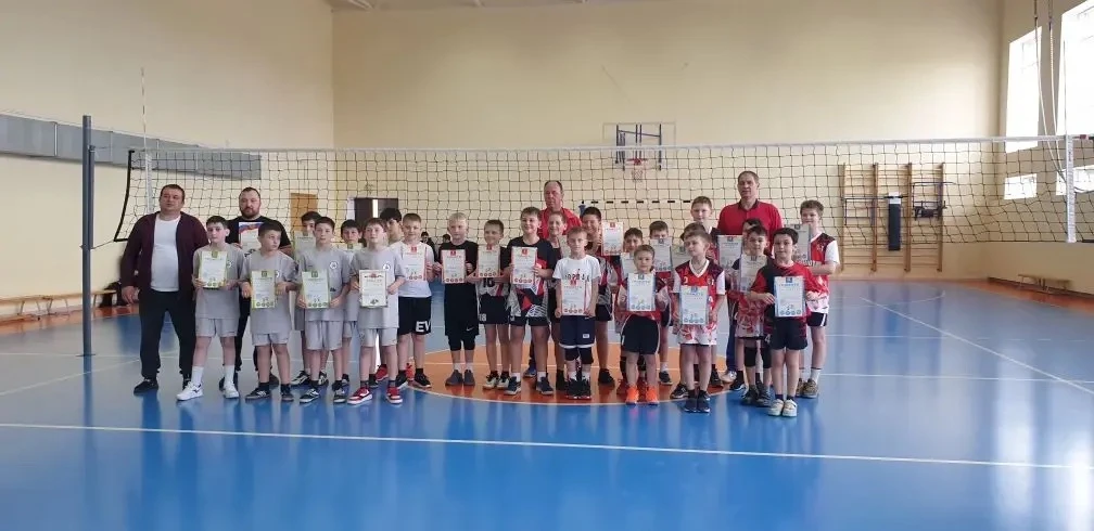 🏐 Команда Пригородного района (тренеры-преподаватели Золотько В.Ю. и Галич Ю.Н.) стала...
