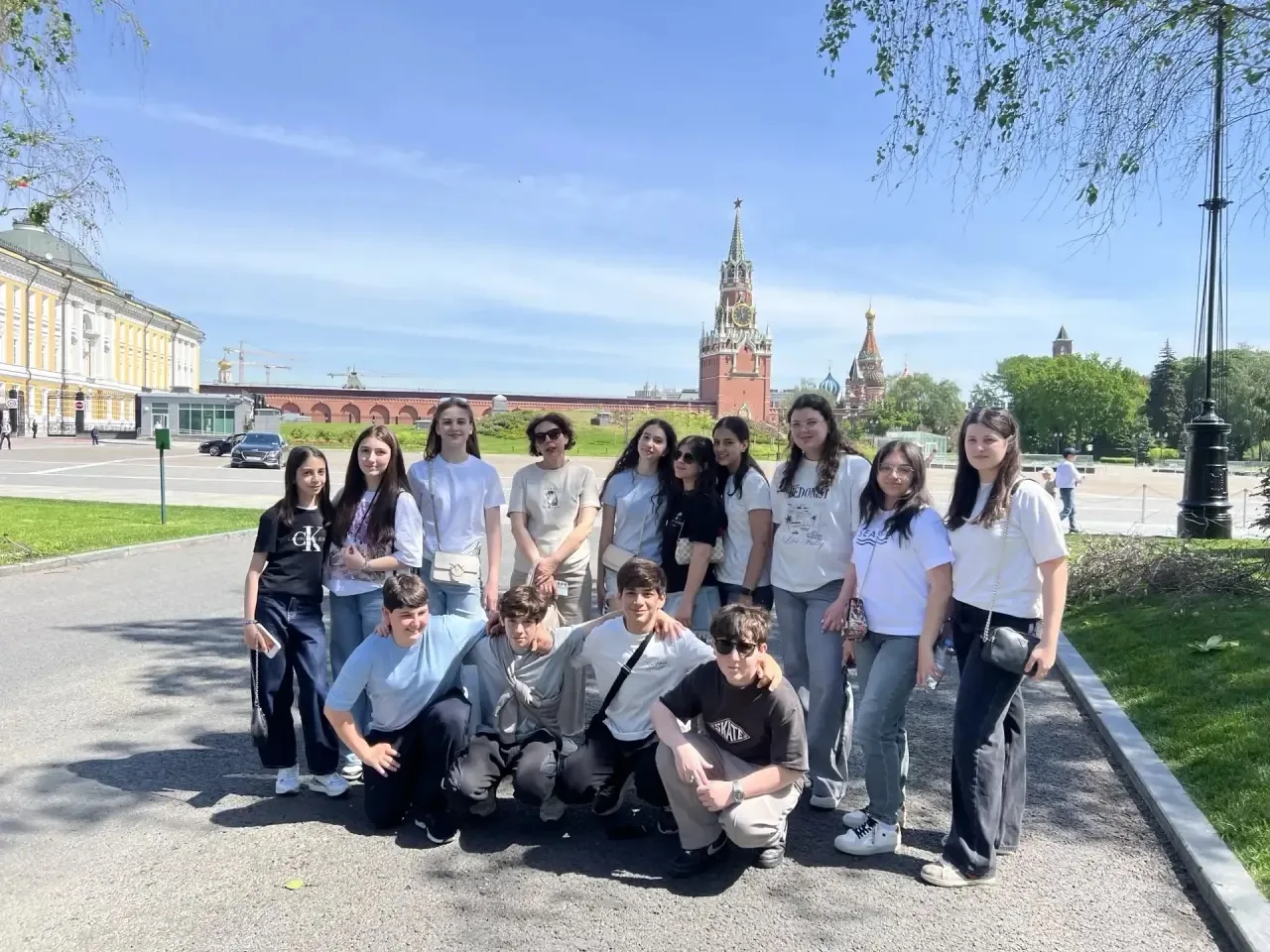 🚀 Путешествие в столицу: 7 «А» открывает Москву!  🚂Наши семиклассники вернулись из захватывающего пу