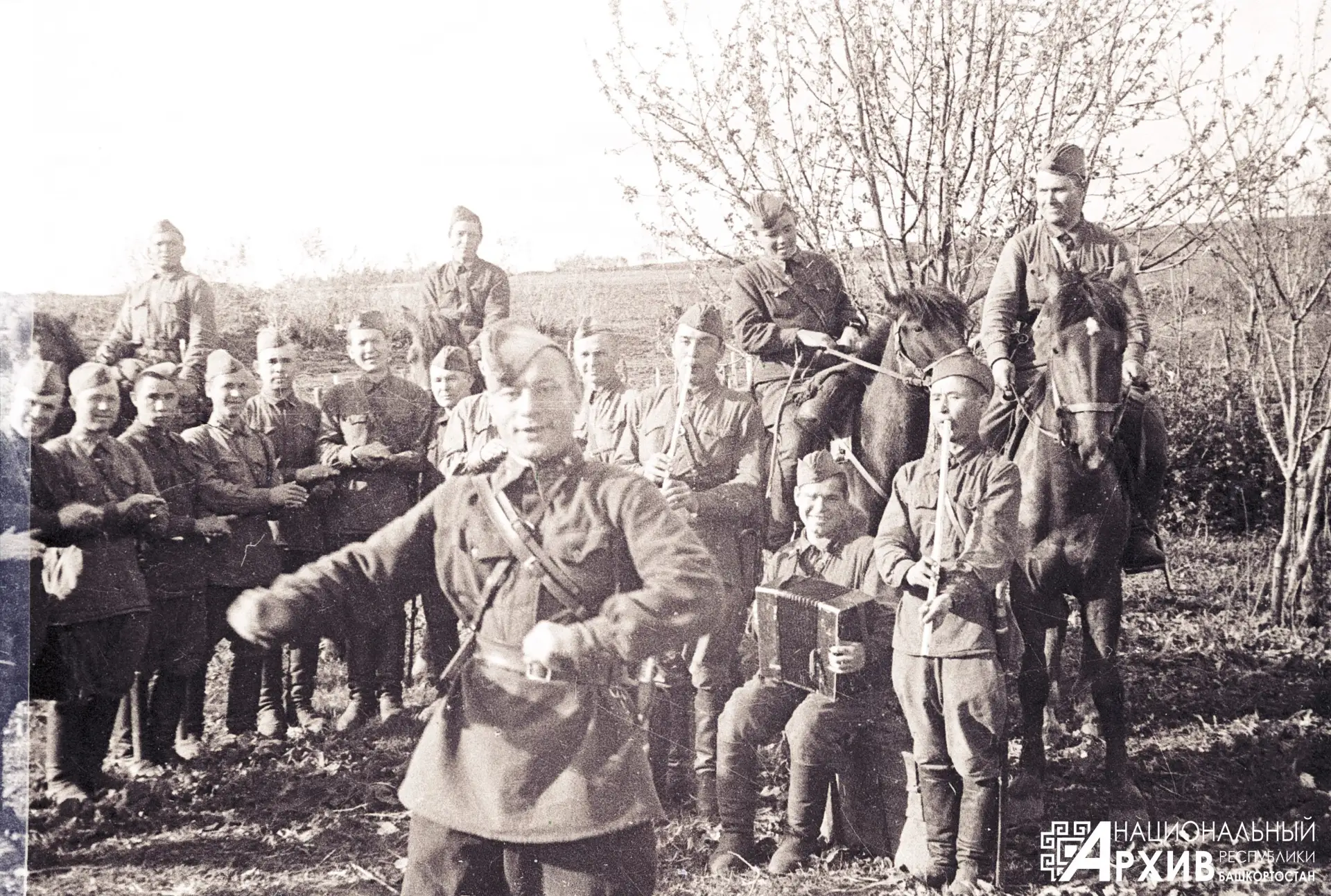 История легендарной 112-й Башкирской кавалерийской дивизии в фотодокументах Национально...