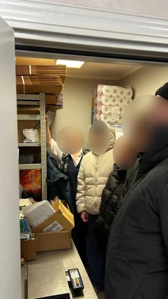 🚔 После кражи из пункта выдачи у пары в Оренбурге нашли наркотики и капсулы для сбыта  Попытка украс