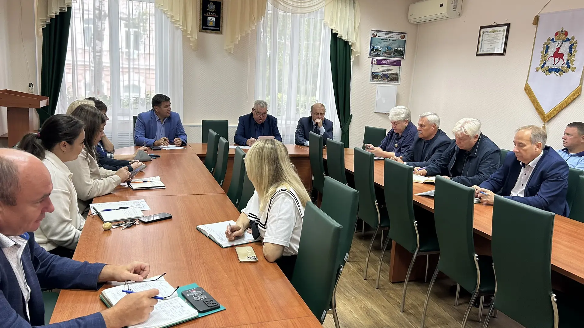 Понедельник начался бодро! Провели традиционное оперативное совещание с главой округа Н...