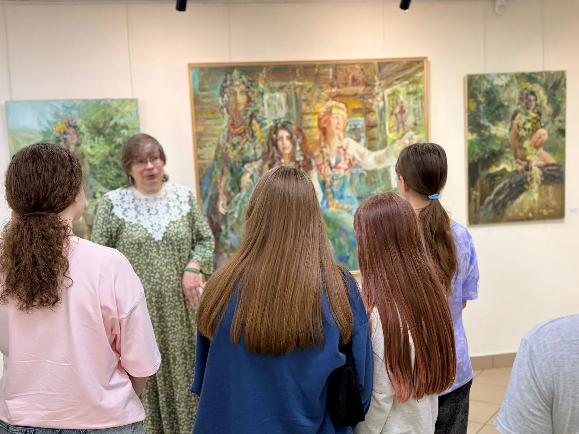 🎨 День погружения в искусство: наш пришкольный лагерь в гостях у красоты!

Для ребят из пришкольног