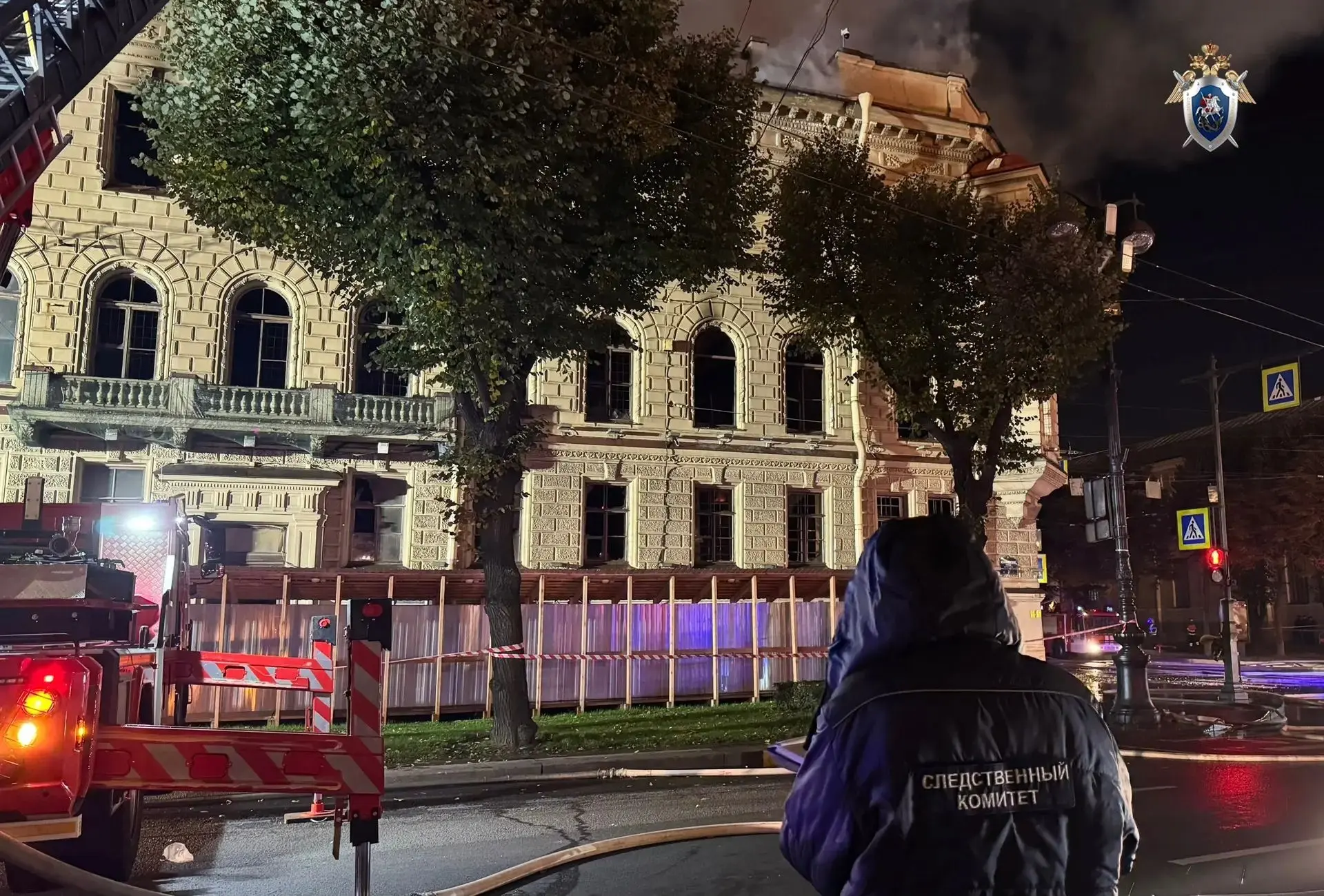 Пожар  в доме-памятнике регионального значения тушили почти сутки.