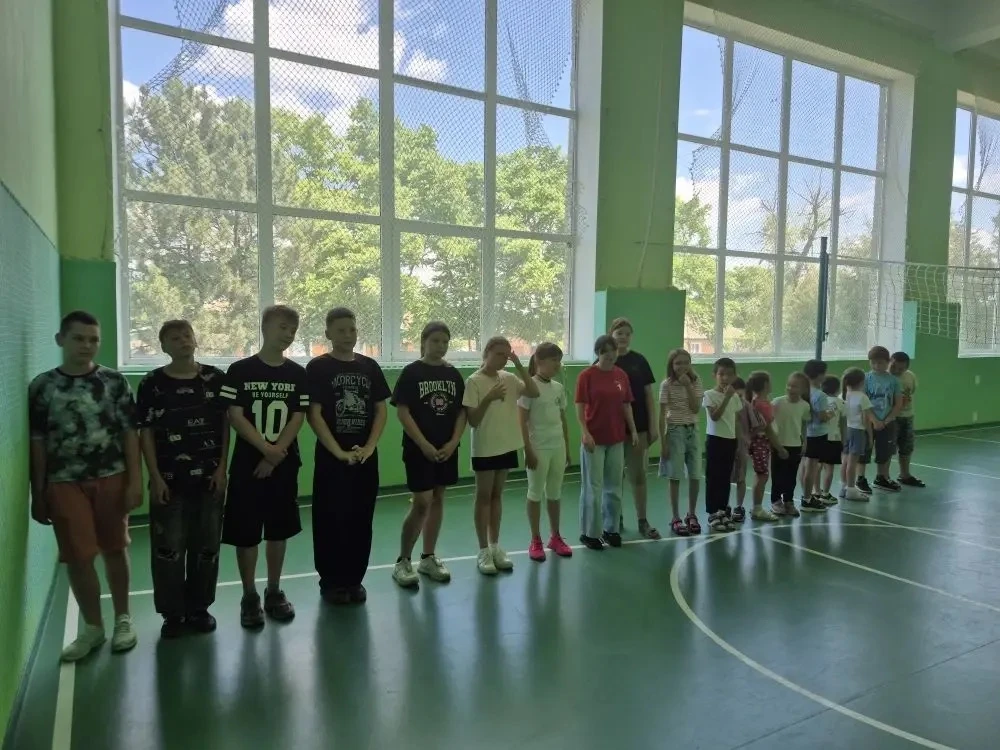 🏆 На старт, внимание, ГТО!
В нашем летнем лагере прошли классные спортивные соревнования. Ребята сд