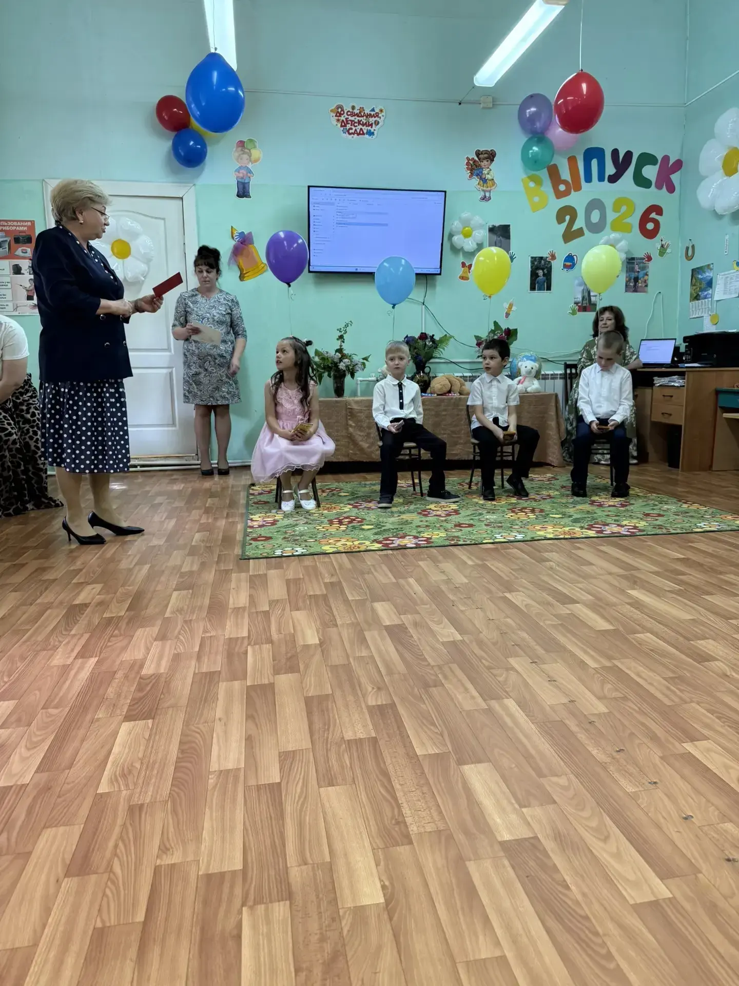 29 мая в ЦО " Высоковская школа" в дошкольной группе " Родничок" прошел выпускной бал. ...
