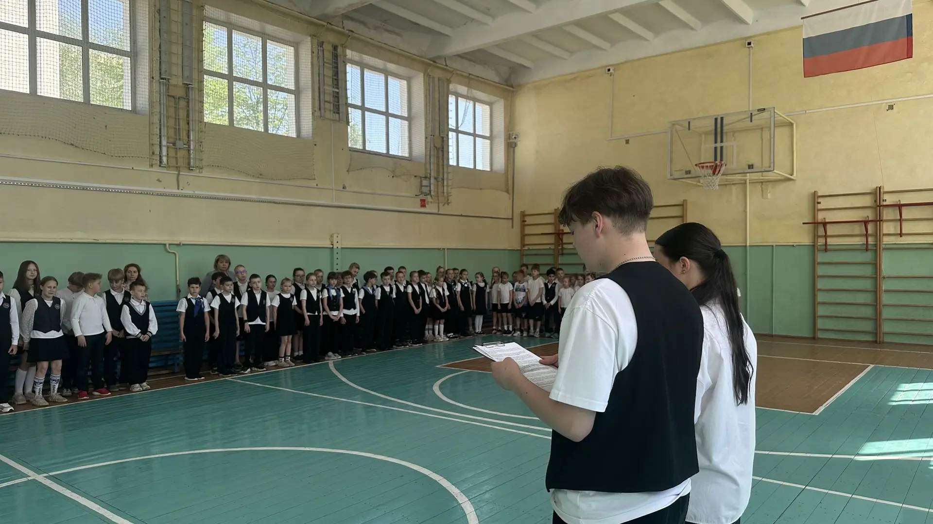 🎉 День общественных организаций и конкурс «Равнение на победу» в нашей школе!  19 мая в России отмеч