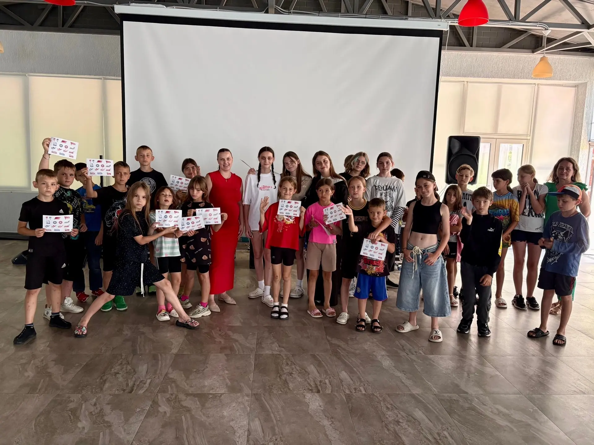 В ДОЛ «Лидер» гремел праздник! 🥳

В рамках Дня Первых наша первичка устроила для ребят настоящее пр