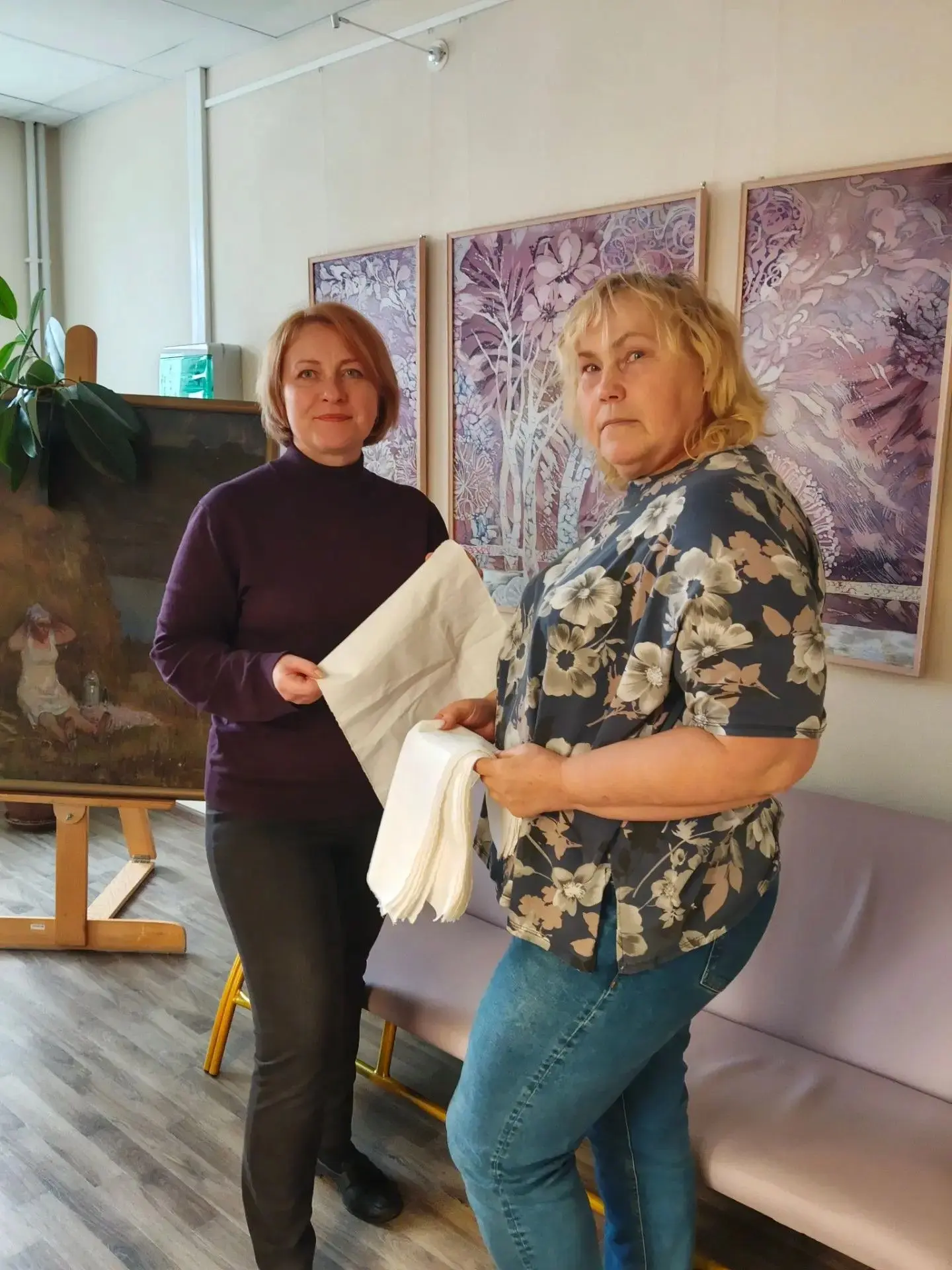 🎨 В Ачинске стартовала акция «Мир, в котором я живу» в поддержку участников СВО