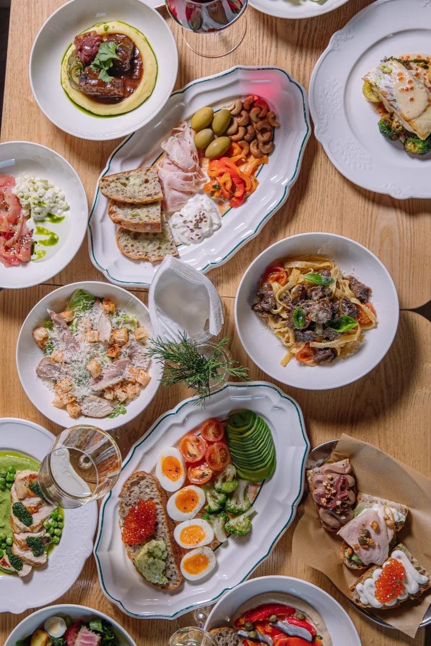 В «Истине» масштабно обновилось меню 🍷🥗  Адрес: ул. Островского, 14  Команда винного бара добавила п