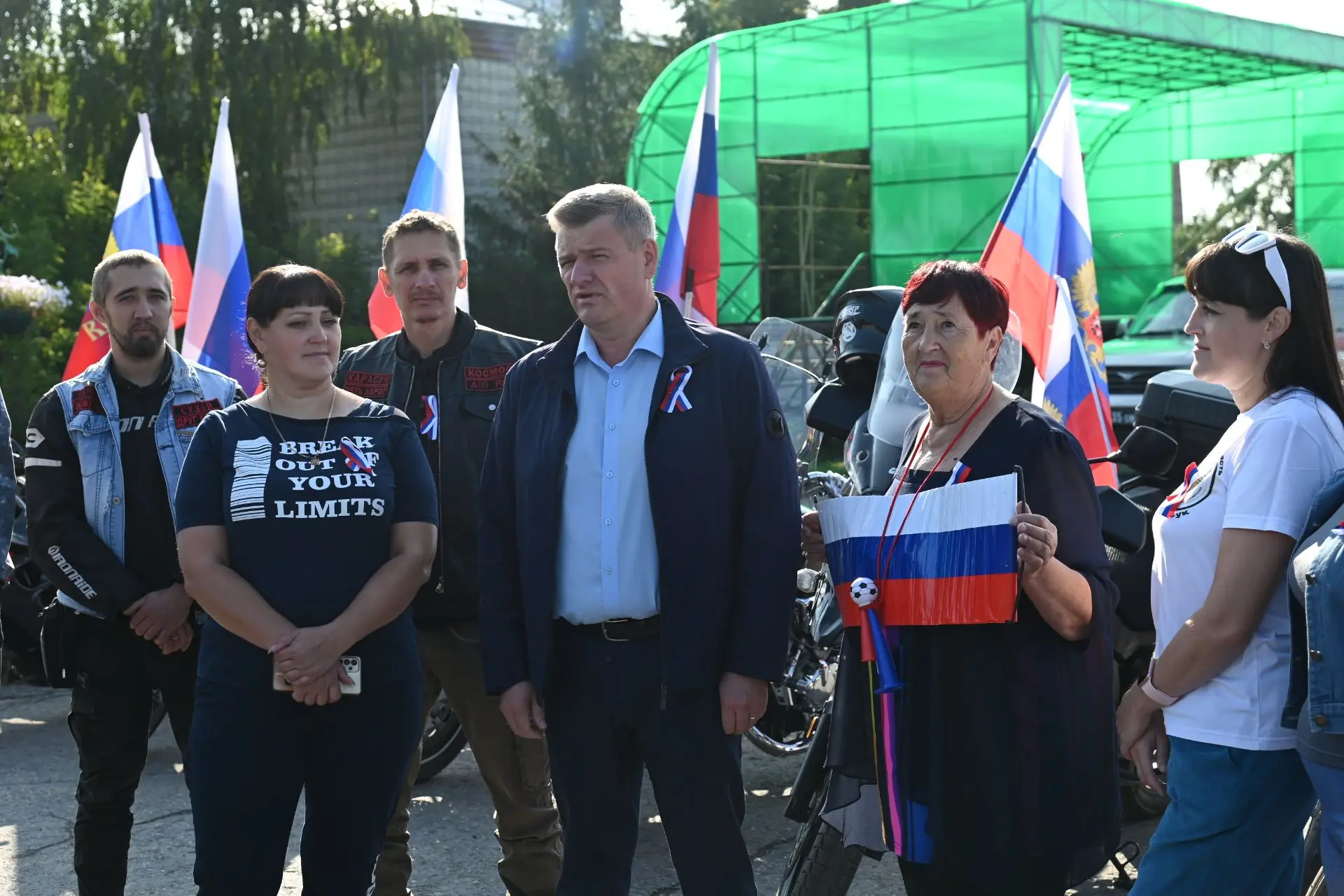 🇷🇺 Авто‑мотопробег ко Дню российского флага! 🚙 🏍️