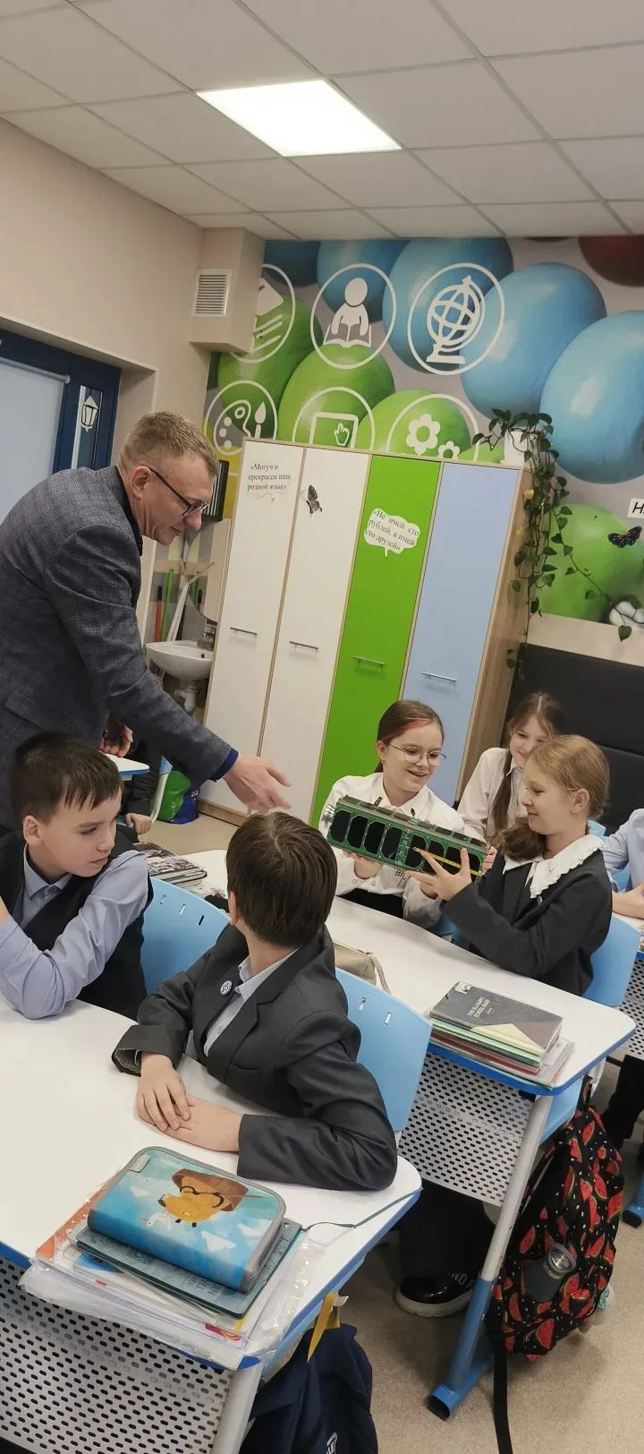 🚀 Космическое путешествие в 4 «Б» классе!  26 февраля в 4" Б" классе прошла невероятно интересная и 