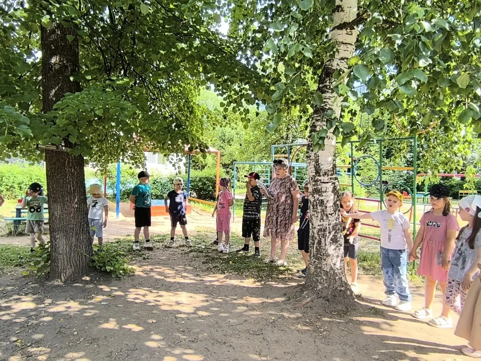🎉 Праздник русской берёзки в нашем детском саду! 🎉
Сегодня у нас был по-настоящему волшебный день 