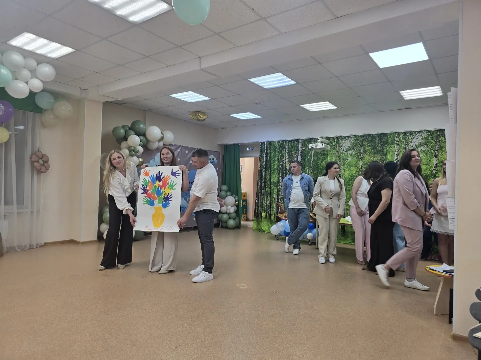 🎓 До свидания, детский сад! Выпускной в группах «Радуга» «Земляничка» и «Колокольчик» 🎓