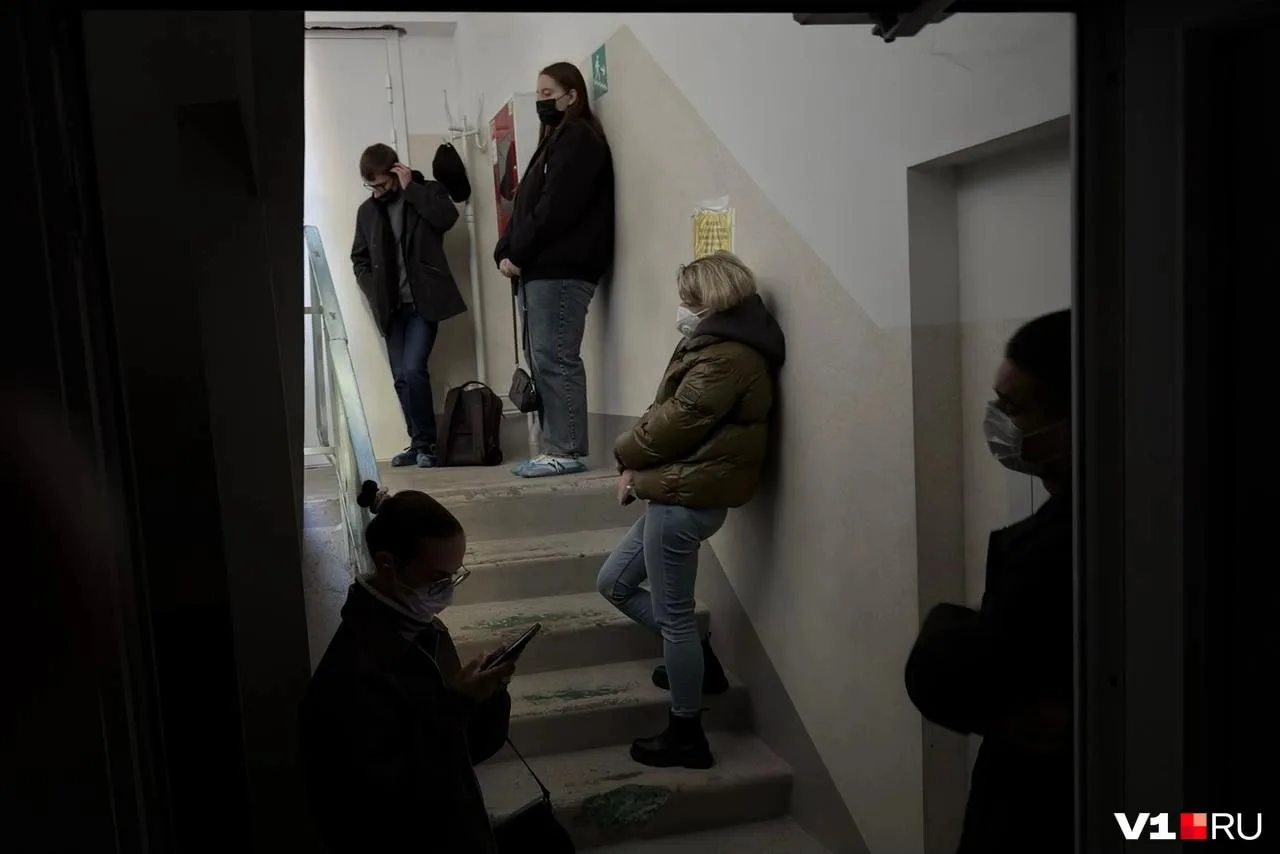 Волгоградские больницы и поликлиники переполнены пациентами с температурой и кашлем