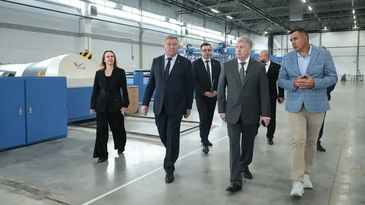 📈 Поддерживаем резидентов Портовой экономической зоны «Ульяновск». Осмотрел темпы стро...